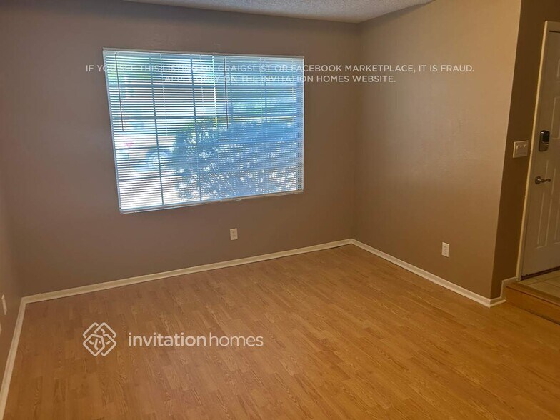 Building Photo - 4131 W Angela Dr