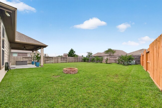 Building Photo - 15607 Barton Orchard Ln