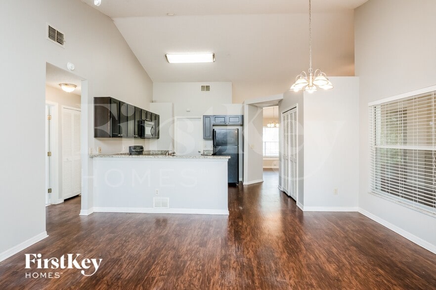 Building Photo - 6809 Coral Cove Dr