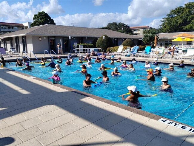 Building Photo - 2804 Victoria Way