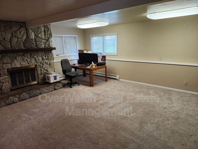 Building Photo - 3890 Caravelle Dr