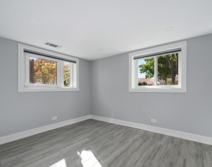 Building Photo - 7225 E Prairie Rd