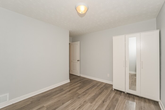 Building Photo - 20517 Mountville Dr