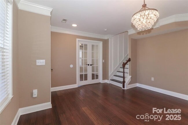 Building Photo - 9408 Meadowmont View Dr