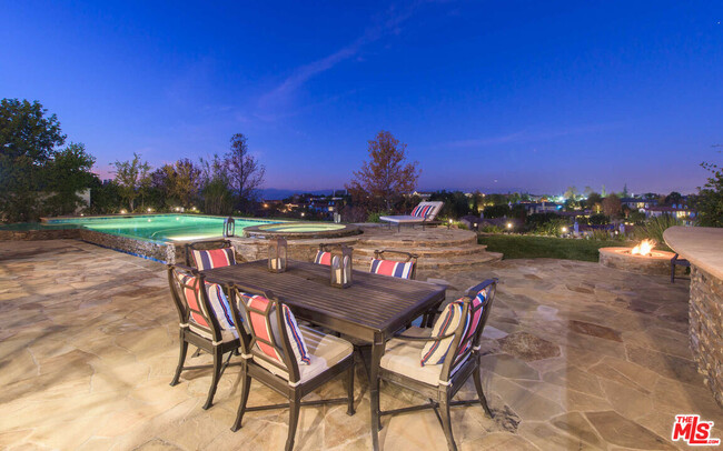 Building Photo - 25531 Prado De Oro