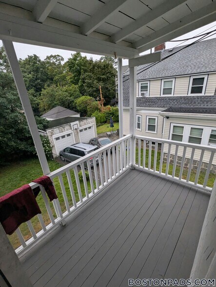 Building Photo - 1068 South St