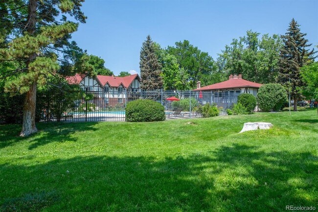 Building Photo - 3250 Oneal Cir