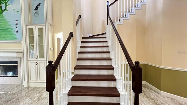 Building Photo - 934 Westpark Dr