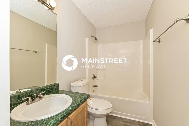 Building Photo - 3 Bedroom Pet-Friendly Home in ELLENWOOD, ...