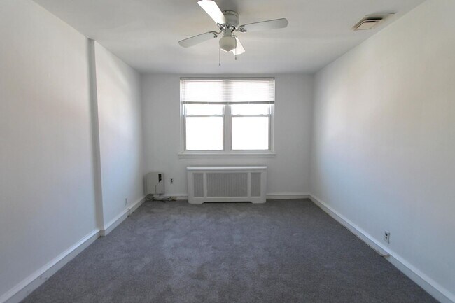 Building Photo - 6711 S Pleasant Pl