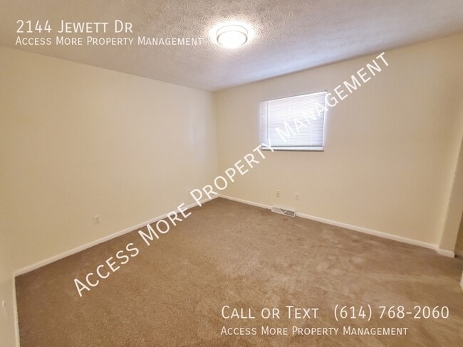 Building Photo - 2144 Jewett Dr