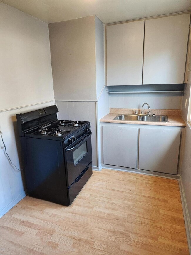 Building Photo - 33114 Alaska Ct