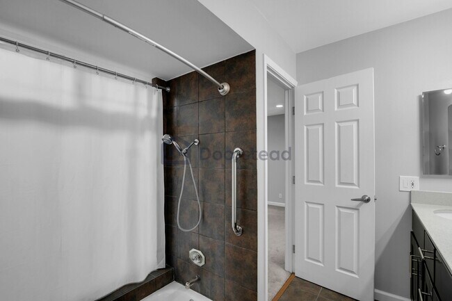 Building Photo - 1492 Via Cancion