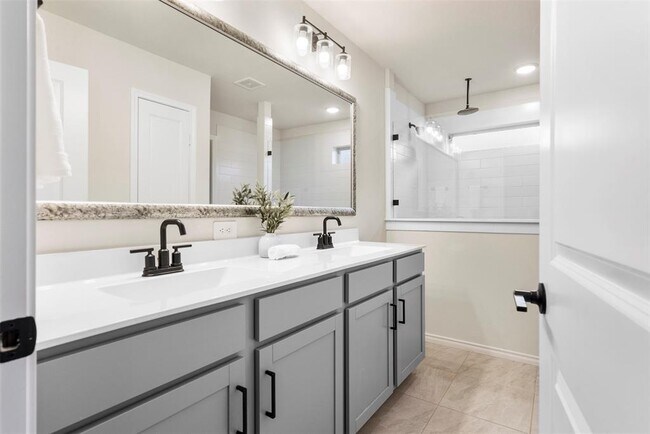 Building Photo - 4025 Starbright St