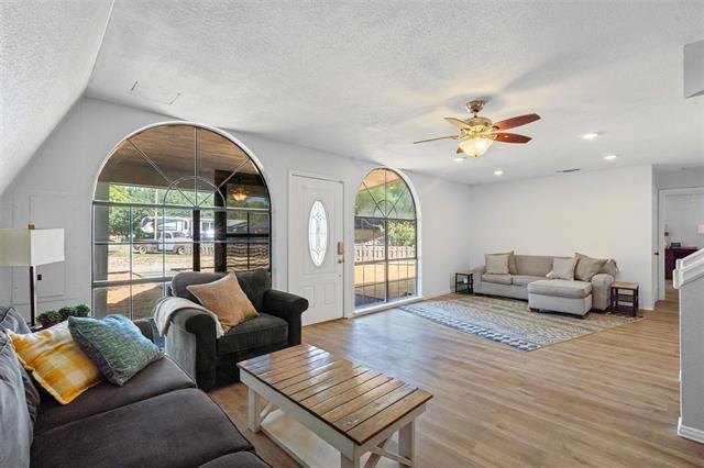 Building Photo - 4021 Sioux Ct