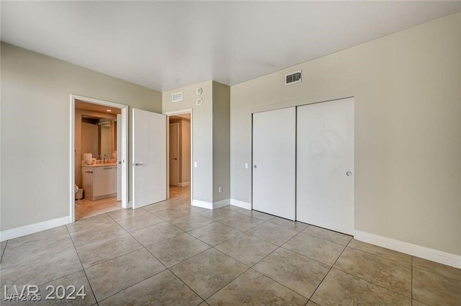 Building Photo - 222 Karen Ave