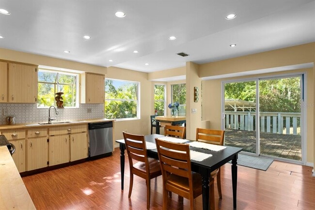 Building Photo - 1343 Highland Ave NW