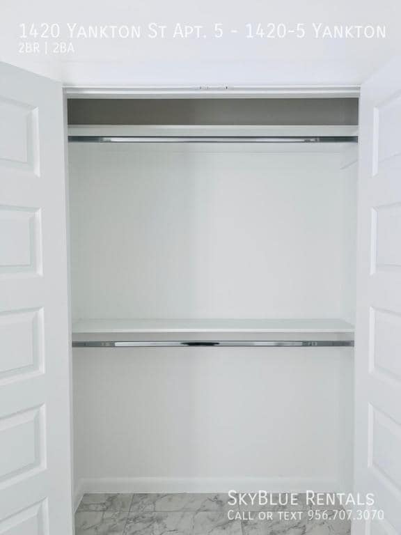 Building Photo - 1420 S Yankton St