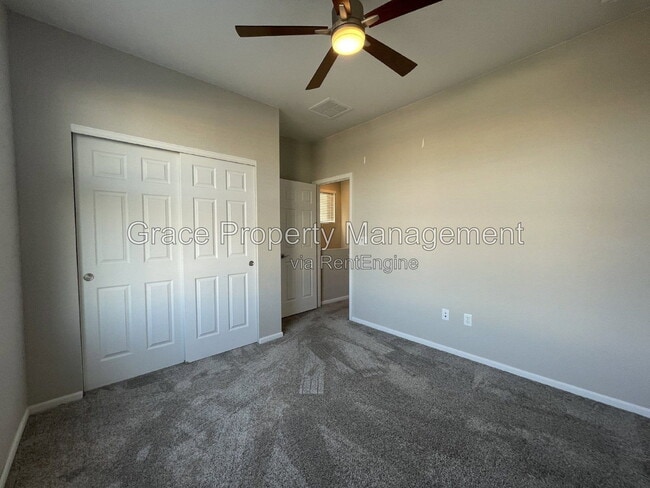 Building Photo - 9661 Truckee St