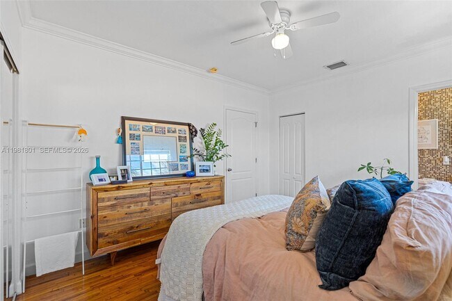 Building Photo - 45 Antilla Ave