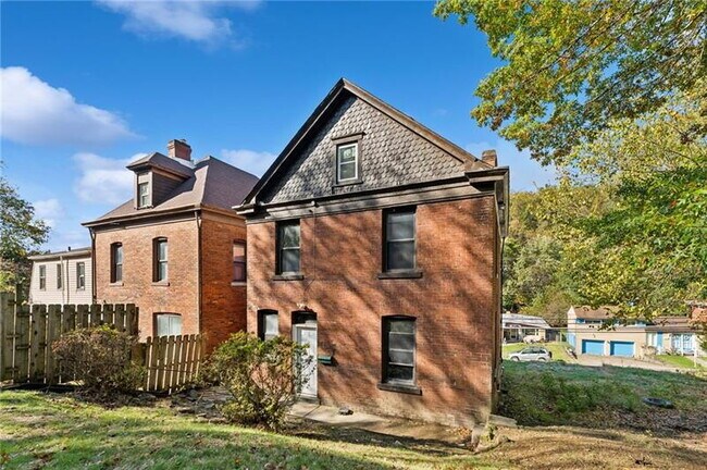 Building Photo - Pittsburgh Section 8 Housing Available NOW