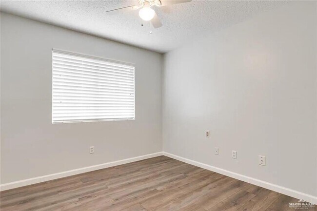 Building Photo - 3507 San Esteban St