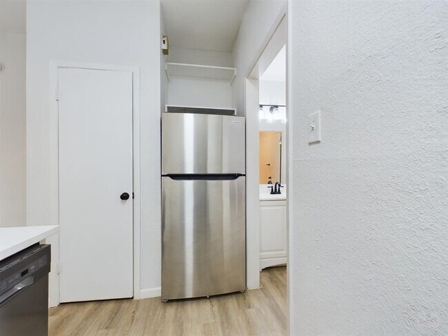 Building Photo - 2815 Rio Grande St