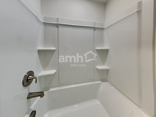 Building Photo - 117 Ashton Dr