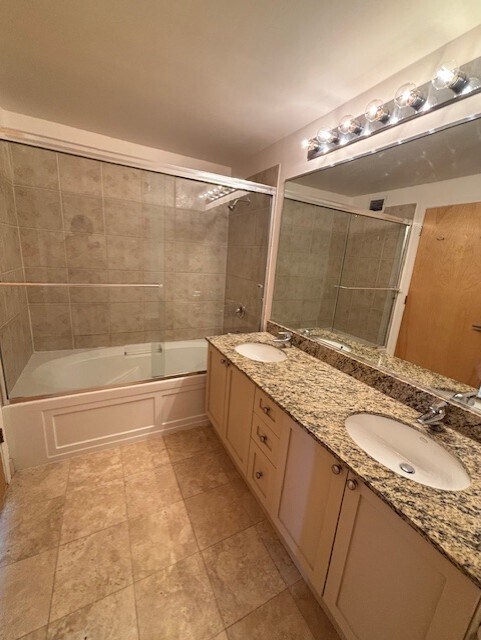 Building Photo - 1845 S Michigan Ave