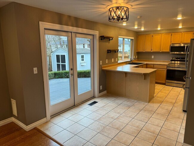 Building Photo - 4Bd/2.5Ba Maple Valley House