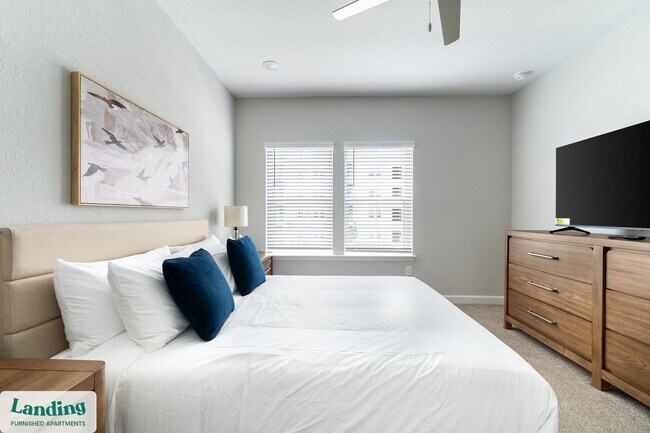 Building Photo - 84 San Filippo Dr SE