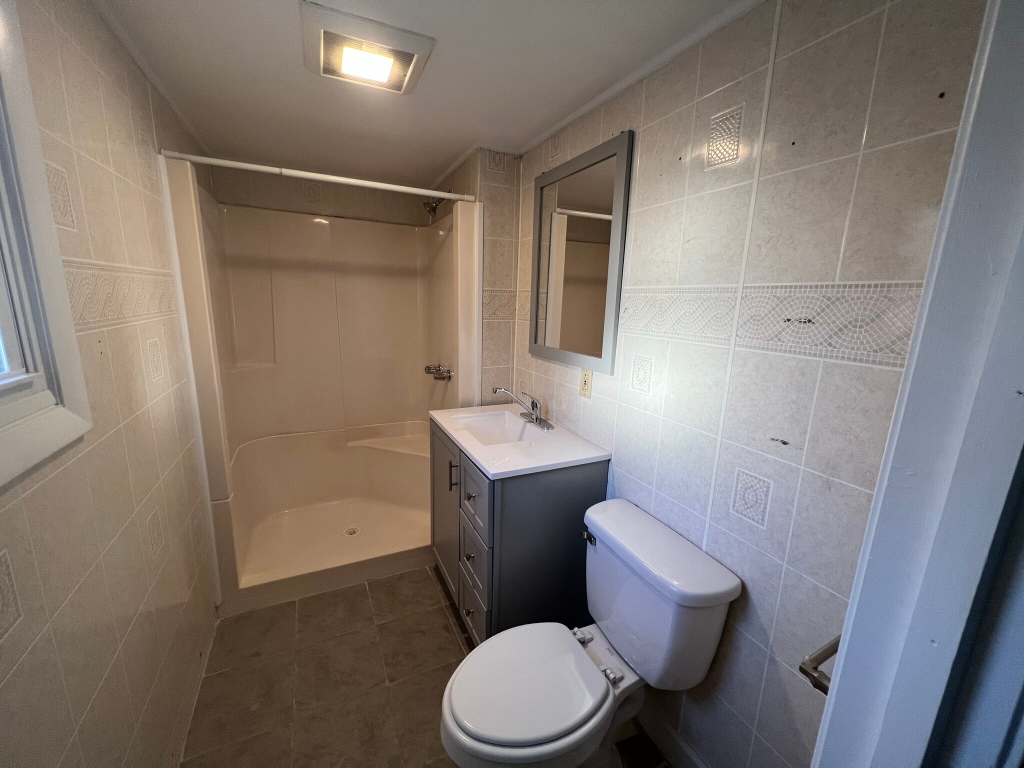 Building Photo - 26 Highland Ln