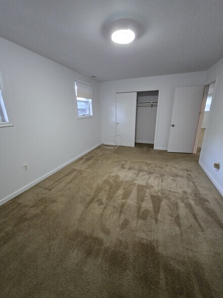 Building Photo - 5801 Harrison Ave