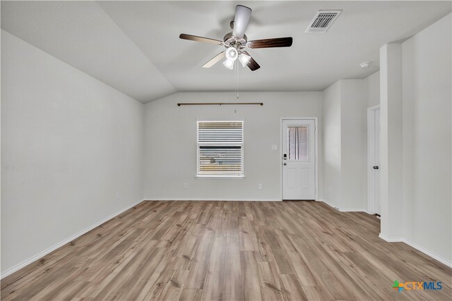 Building Photo - 2420 Elba Dr