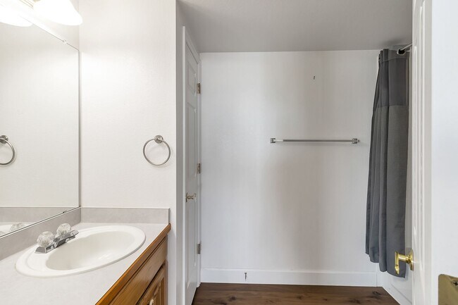 Building Photo - **Beautiful 5 Bed 4 Bath home for rent in ...