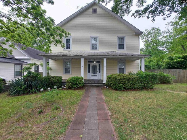 Building Photo - 3805 Lamar St