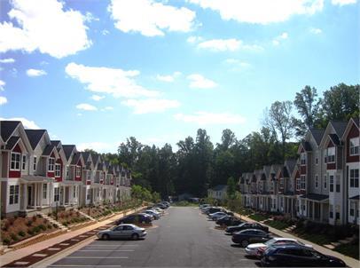 Building Photo - 2461 N Berkshire Rd