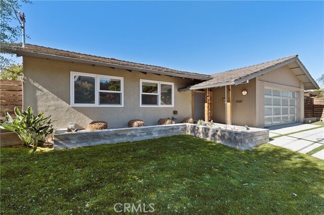 Building Photo - 723 Avenida Presidio