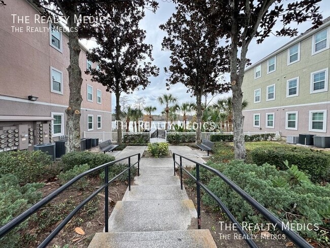 Building Photo - 6627 Queens Borough Ave