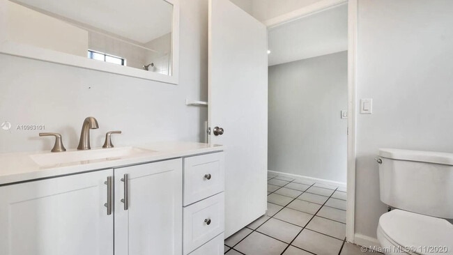 Building Photo - 6048 Garrett St