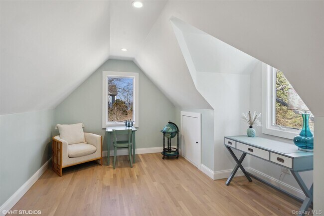 Building Photo - 535 Birch Ln