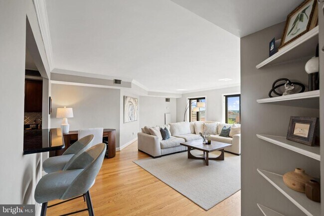 Building Photo - 1080 Wisconsin Ave NW