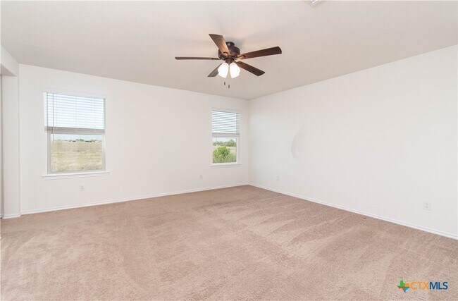 Building Photo - 661 Bailey Park Dr