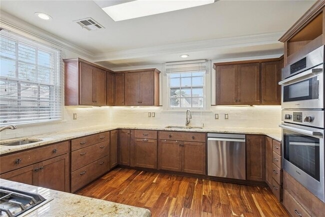 Building Photo - 3616 Nashville Ave