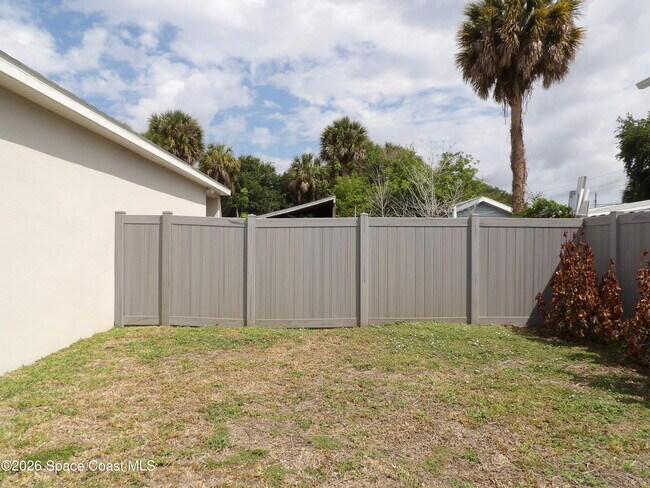 Building Photo - 2273 Highland Ave