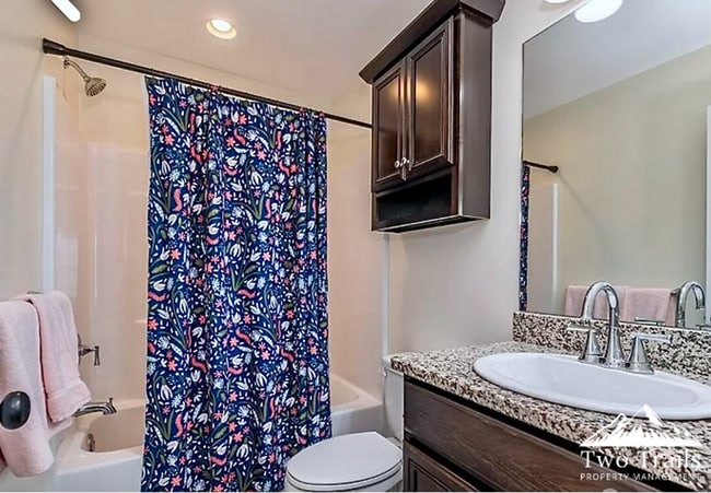 Building Photo - 3 BED/2 BATH ONE-LEVEL LIVING WITH MOUNTAIN VIEWS