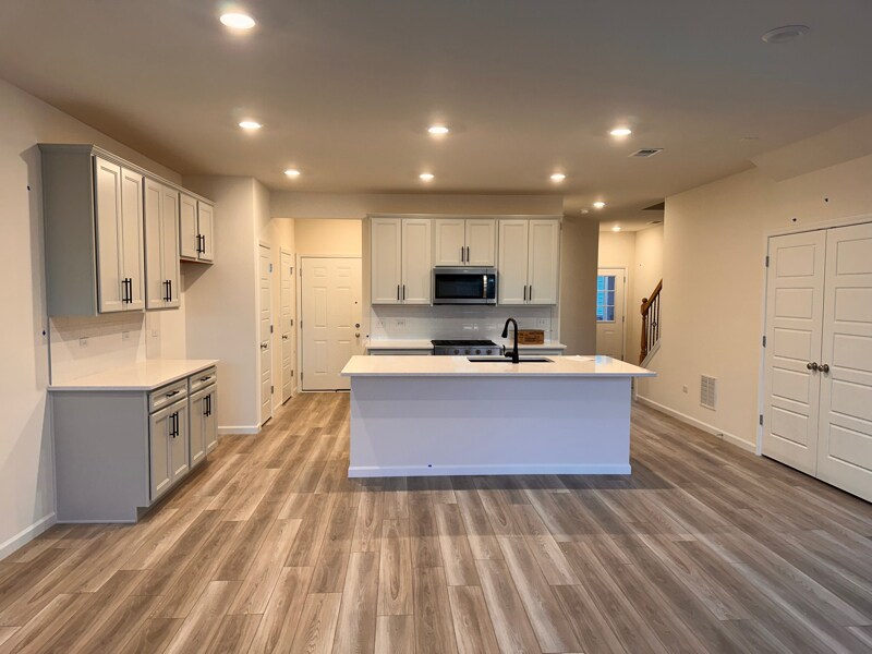 Building Photo - 604 Switchgrass Wy