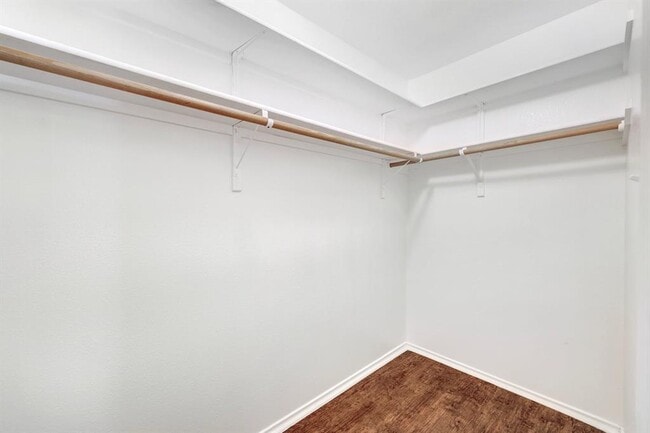 Building Photo - 1912 Avante Dr