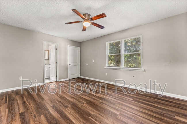 Building Photo - 1678 Alta Vista Ave