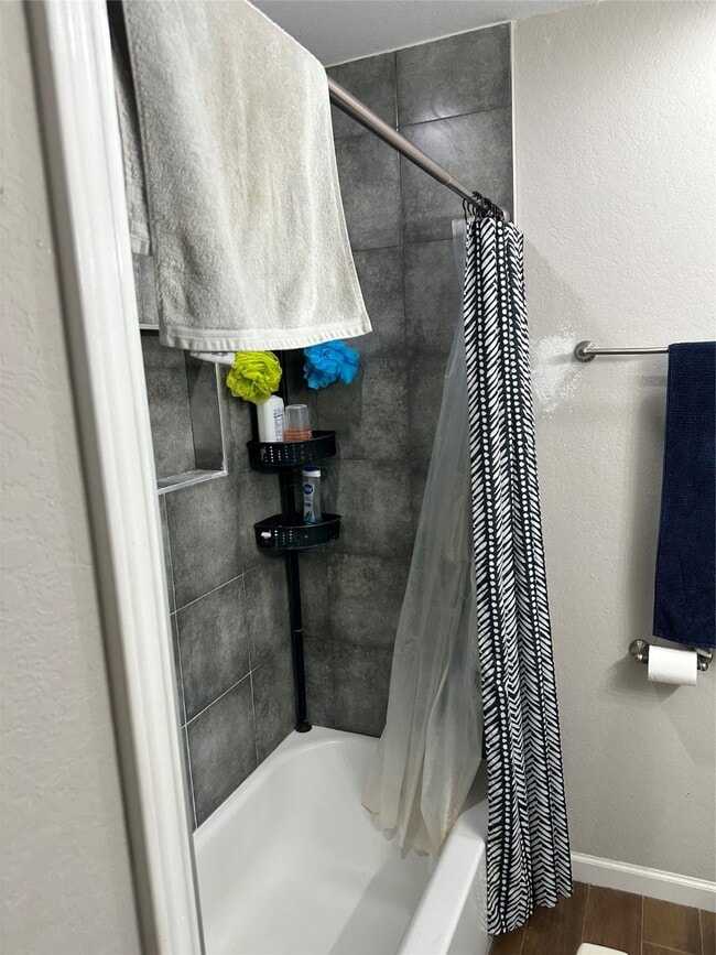 Building Photo - 2922 Randolph Rd